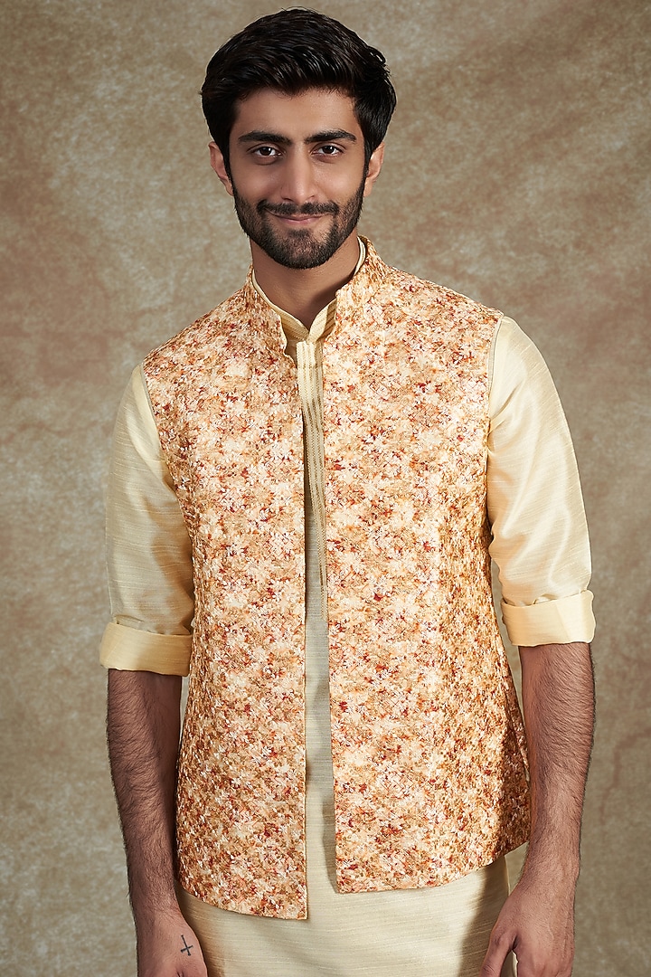 Beige Raw Silk Resham Embroidered Bundi Jacket Set by RNG Safawala Men at Pernia's Pop Up Shop