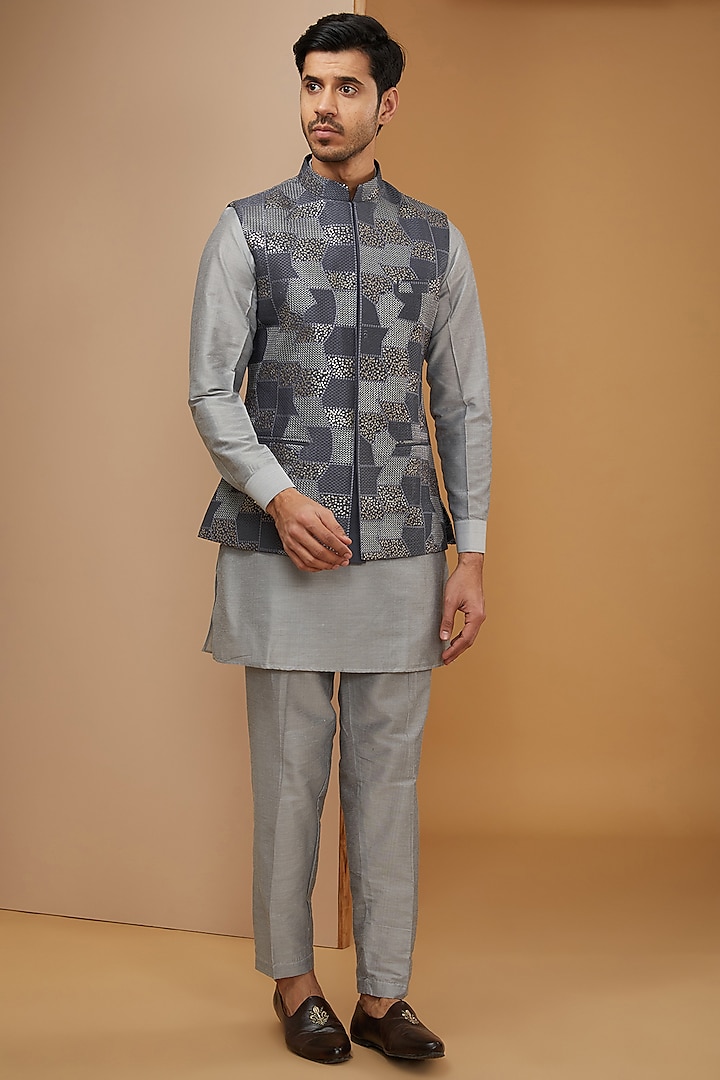 Blue Raw Silk Geometric Thread Embroidered Bundi Jacket Set by RNG Safawala Men