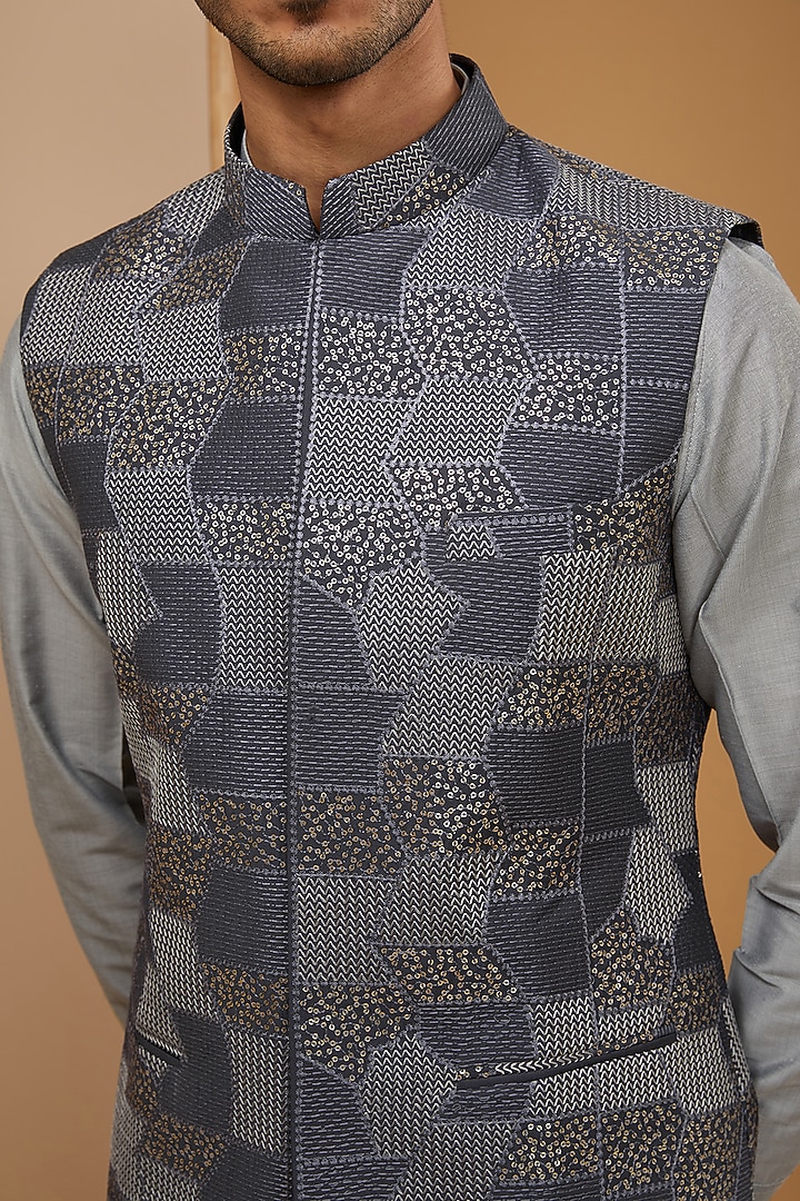 Blue Raw Silk Geometric Thread Embroidered Bundi Jacket Set by RNG Safawala Men at Pernia's Pop Up Shop