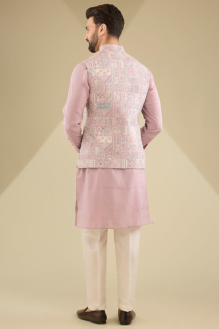 Mauve Raw Silk Thread Embroidered Bundi Jacket Set by RNG Safawala Men at Pernia's Pop Up Shop