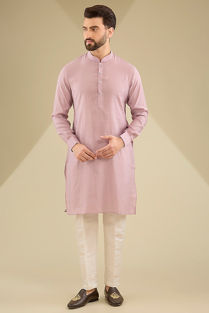 Mauve Raw Silk Thread Embroidered Bundi Jacket Set by RNG Safawala Men at Pernia's Pop Up Shop