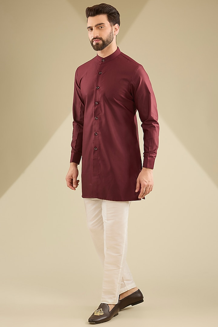 Maroon Crepe Silk Bundi Jacket Set by RNG Safawala Men at Pernia's Pop Up Shop