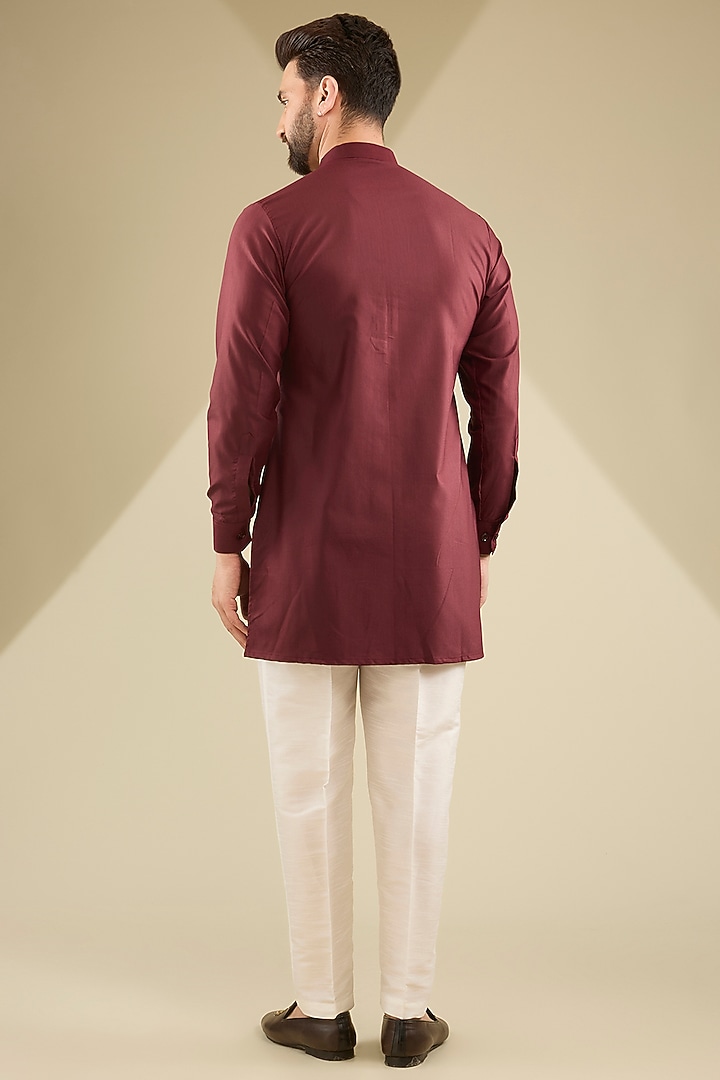 Maroon Crepe Silk Bundi Jacket Set by RNG Safawala Men at Pernia's Pop Up Shop