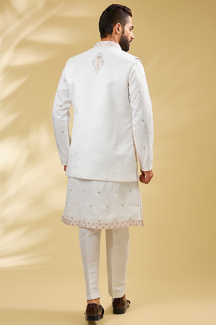 Off-White Raw Silk Resham Embroidered Wedding Indowestern Set by RNG Safawala Men at Pernia's Pop Up Shop