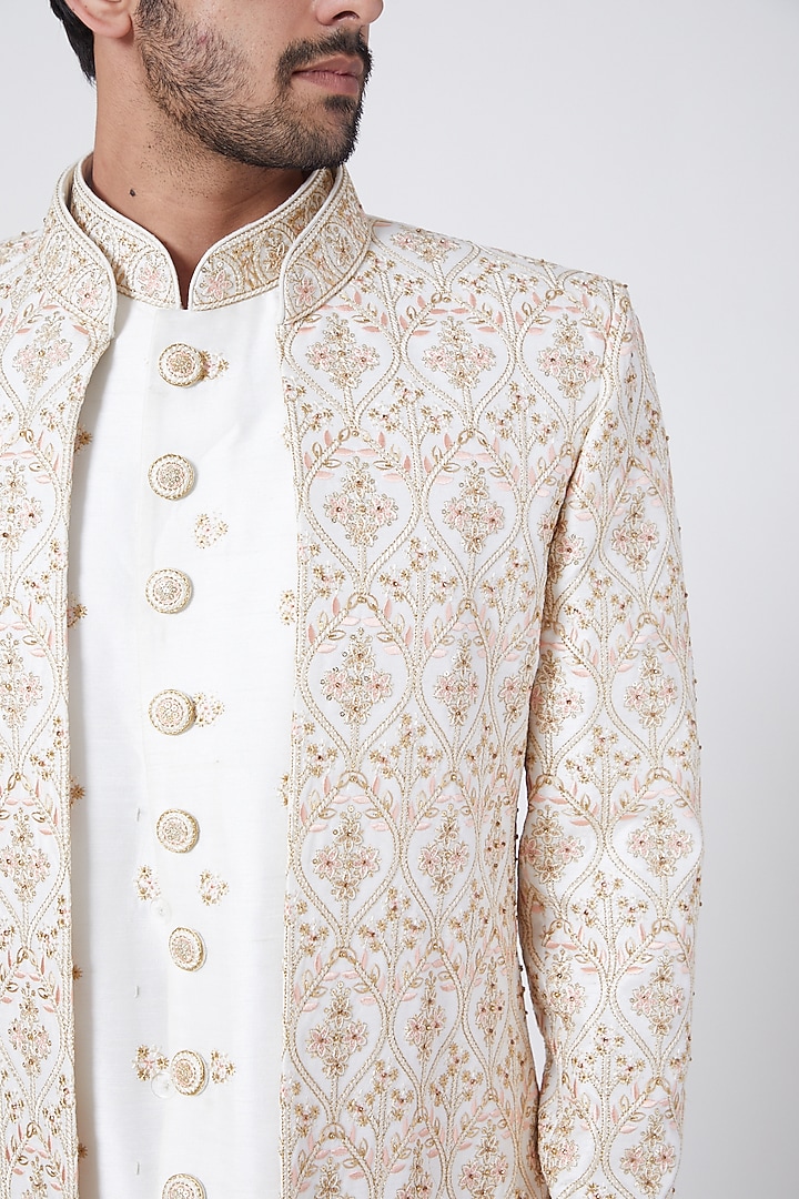 White Embroidered Groom Sherwani Set by RNG Safawala Men at Pernia's Pop Up Shop