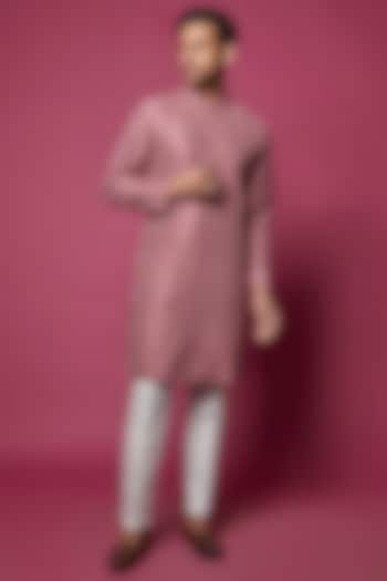 Mauve Slub Silk Embroidered Kurta Set by RNG Safawala Men at Pernia's Pop Up Shop