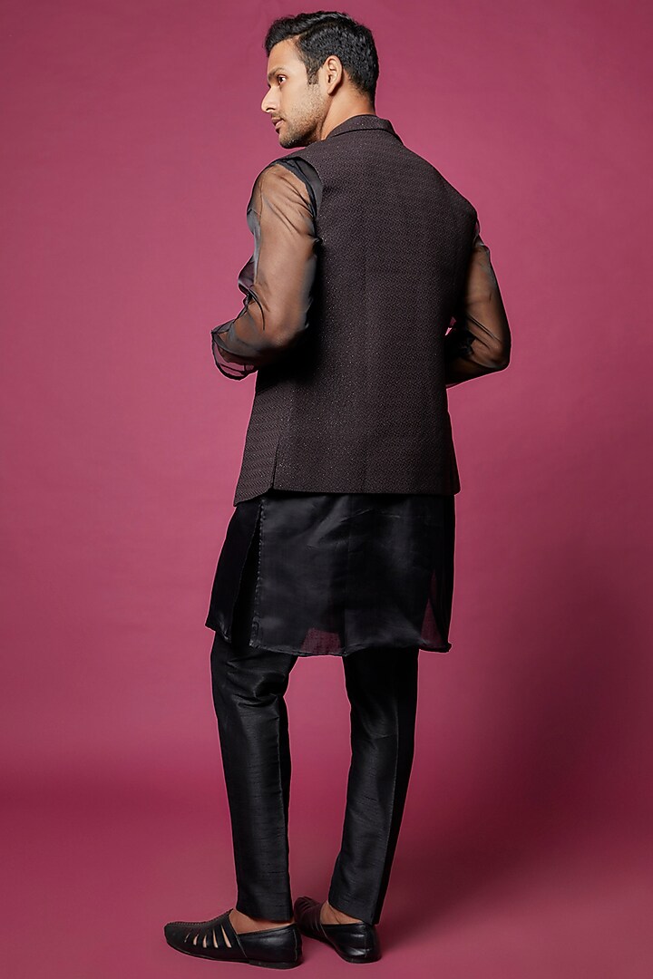 Black Raw Silk Embroidered Indowestern Jacket With Kurta Set by RNG Safawala Men at Pernia's Pop Up Shop