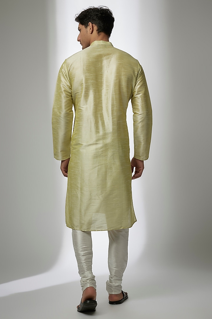 Mint Green Slub Silk Kurta Set by RNG Safawala Men at Pernia's Pop Up Shop