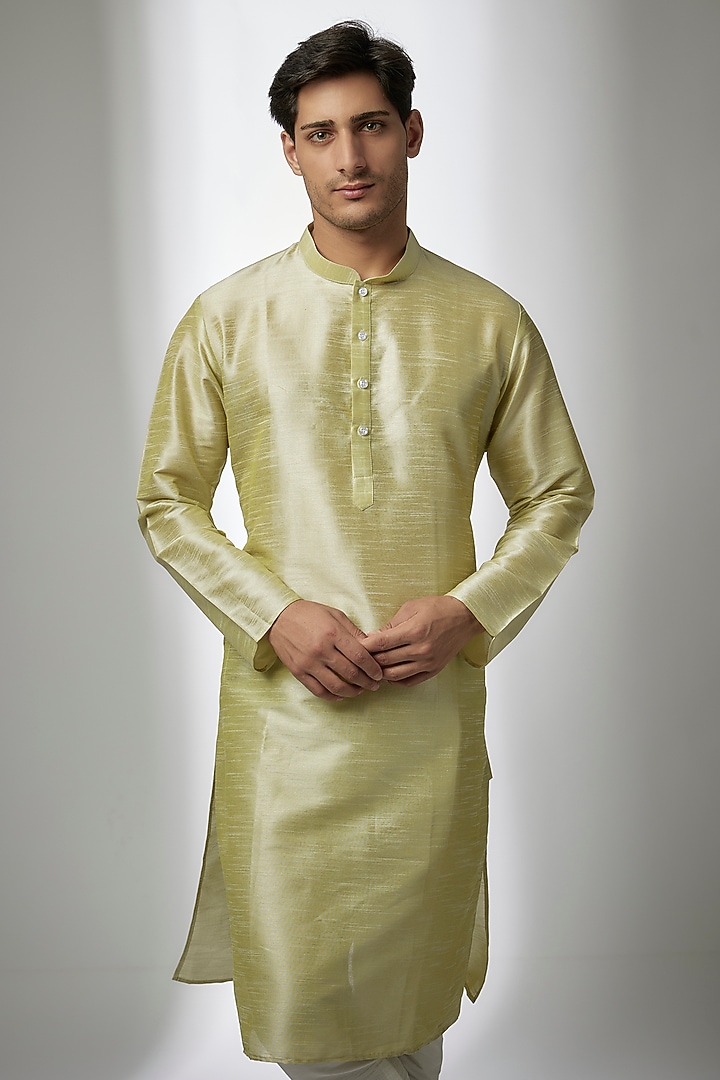 Mint Green Slub Silk Kurta Set by RNG Safawala Men at Pernia's Pop Up Shop