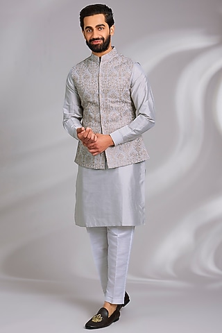 Grey Raw Silk Resham Embroidered Bundi Jacket Set by RNG Safawala Men