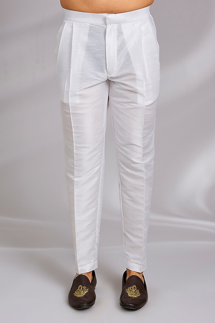 Off-White Linen Silk Tribal Printed Bundi Jacket Set by RNG Safawala Men at Pernia's Pop Up Shop