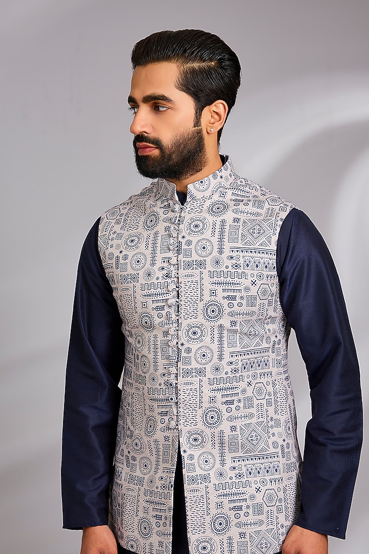Off-White Linen Silk Tribal Printed Bundi Jacket Set by RNG Safawala Men at Pernia's Pop Up Shop