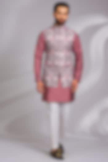 Grey Linen Silk Tribal Printed Kurta Set by RNG Safawala Men at Pernia's Pop Up Shop