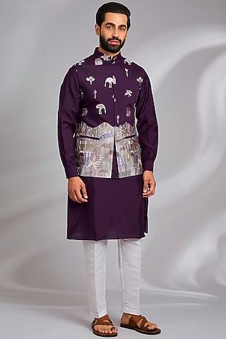 Wine Cotton Silk Resham Embroidered Bundi Jacket Set by RNG Safawala Men