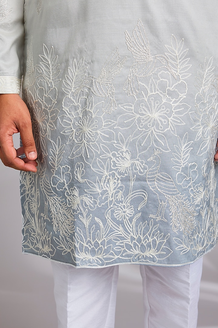 White & Blue Cotton Silk Thread Embroidered Kurta Set by RNG Safawala Men at Pernia's Pop Up Shop