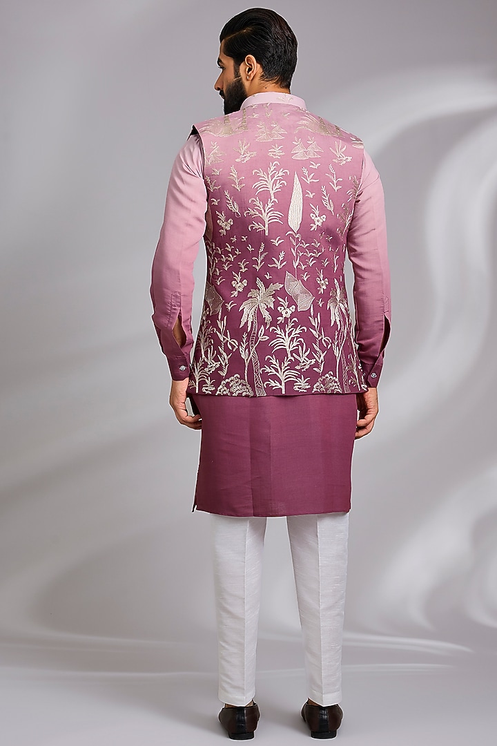 Pink Ombre Raw Silk Thread Embroidered Bundi Jacket Set by RNG Safawala Men at Pernia's Pop Up Shop