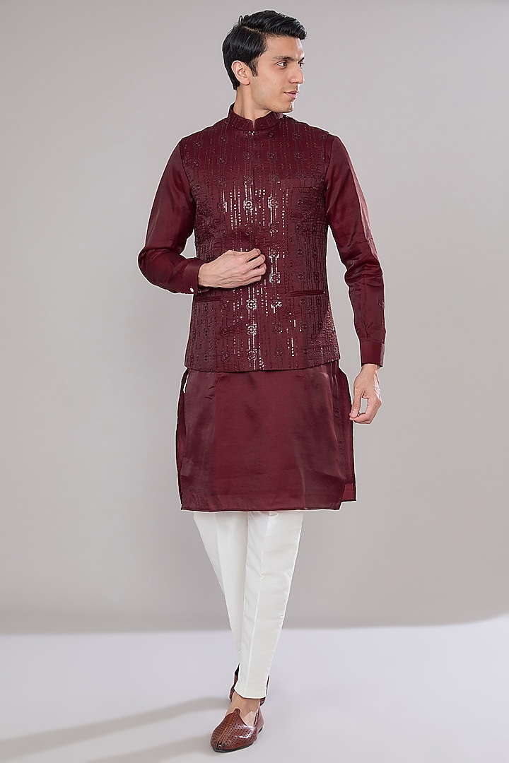 Maroon Raw Silk Sequins Embroidered Nehru Jacket Set by RNG Safawala Men