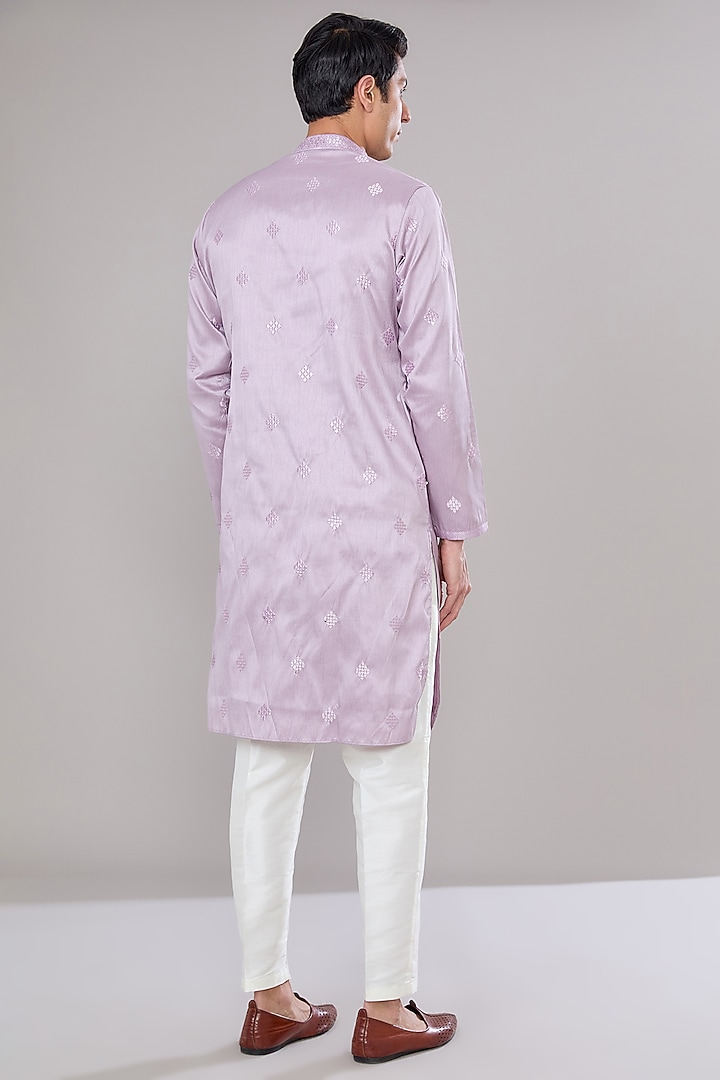 Lilac Cotton Silk Sequins Embroidered Kurta Set by RNG Safawala Men at Pernia's Pop Up Shop