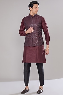 product-color-Maroon