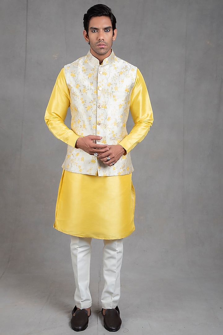 Yellow Kurta Set With Printed Bundi Jacket by RNG Safawala Men