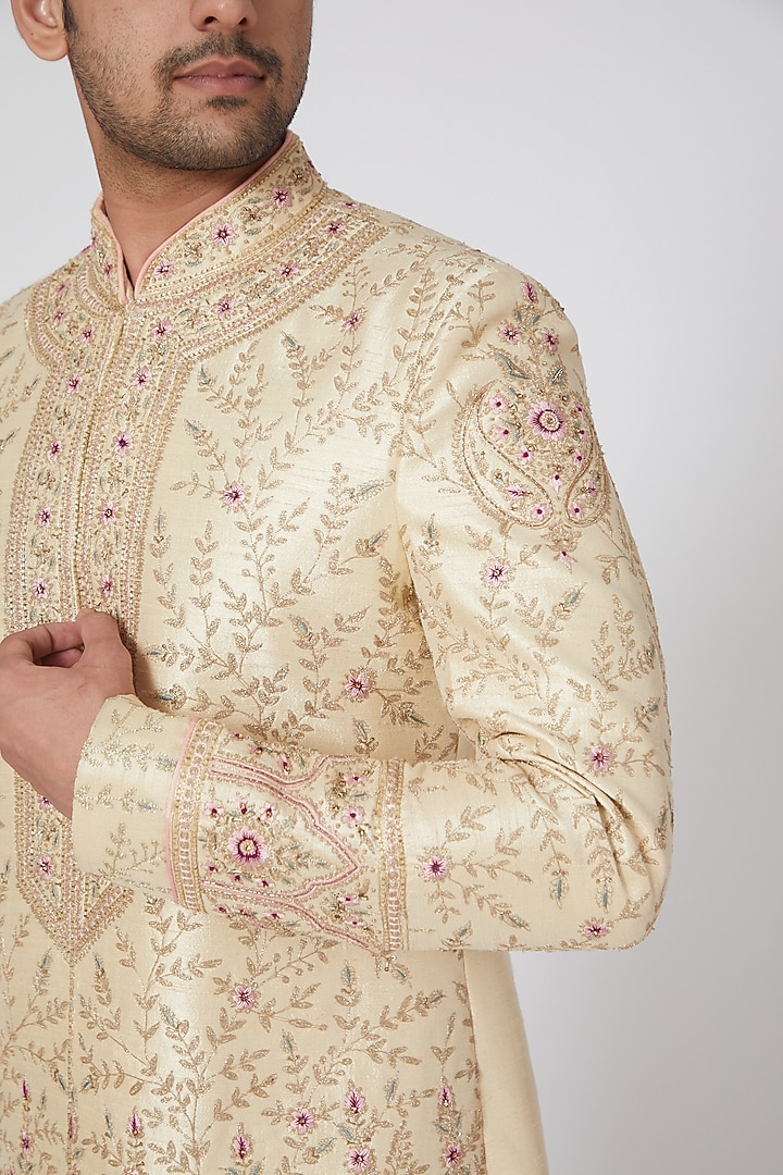 Beige Zardosi Embroidered Groom Sherwani Set by RNG Safawala Men at Pernia's Pop Up Shop
