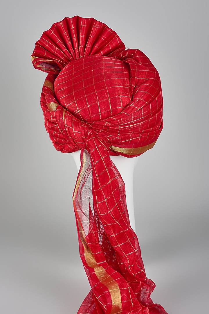 Red Tissue Silk Zari Checkered Hand Draped Safa by RNG Safawala Men at Pernia's Pop Up Shop