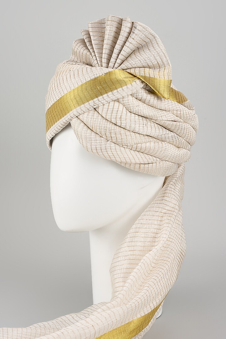 Off-White Chanderi Silk Zari Checkered Draped Safa by RNG Safawala Men at Pernia's Pop Up Shop