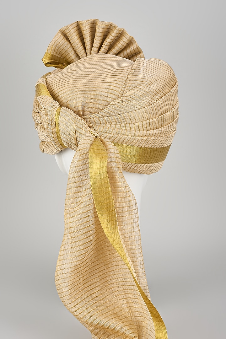 Golden Chanderi Silk Zari Checkered Draped Safa by RNG Safawala Men at Pernia's Pop Up Shop