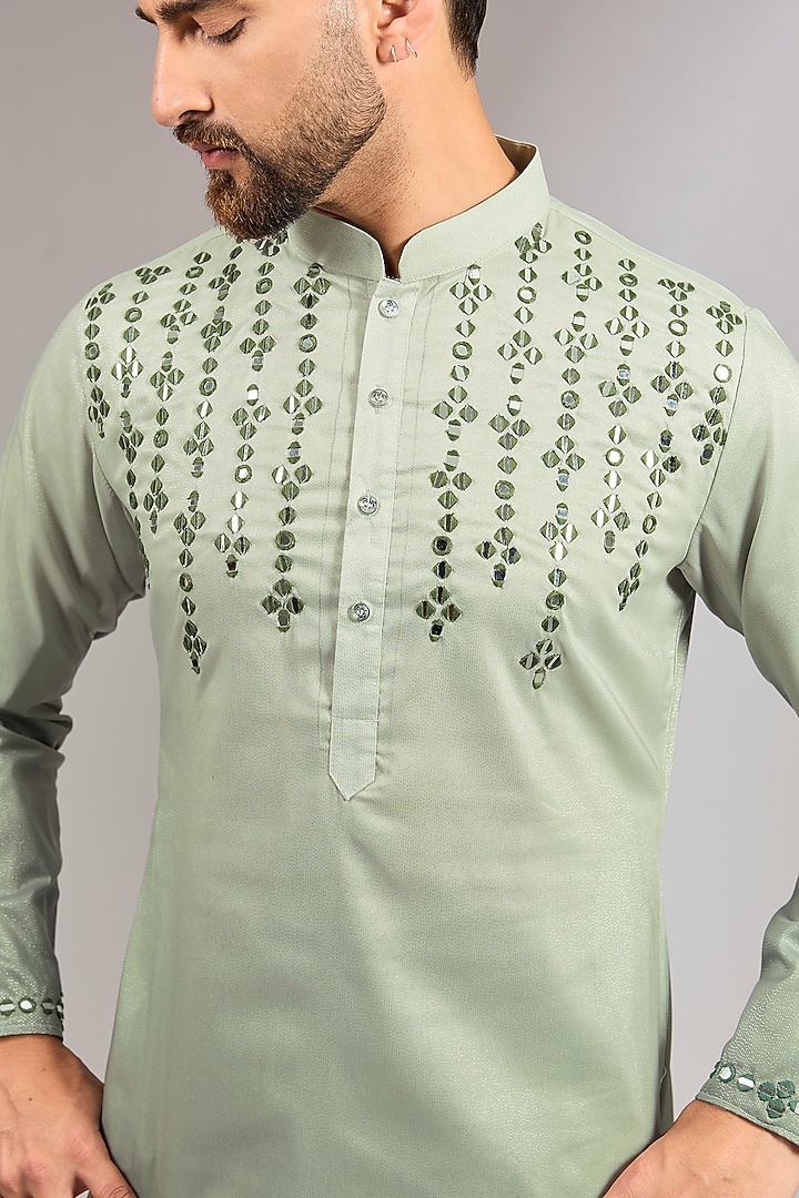 Green Ombre Cotton Silk Mirror Embroidered Kurta Set by RNG Safawala Men at Pernia's Pop Up Shop