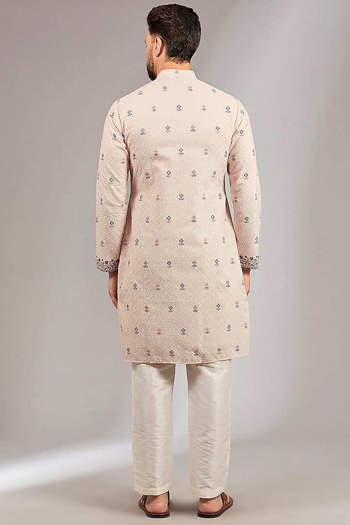 Pink Crepe Silk Paisley Printed Chikankari Kurta Set by RNG Safawala Men at Pernia's Pop Up Shop