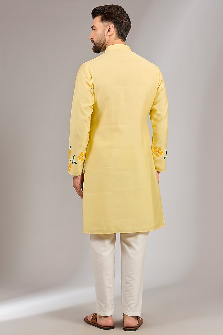Yellow Cotton Silk Floral Motif Embroidered Kurta Set by RNG Safawala Men at Pernia's Pop Up Shop
