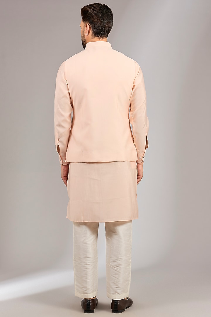 Pink Ombre Cotton Silk Cutdana Embroidered Bundi Set by RNG Safawala Men at Pernia's Pop Up Shop