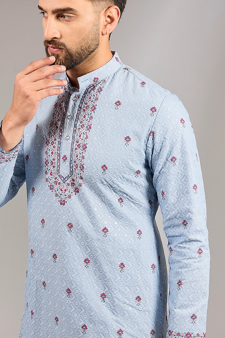 Powder Blue Crepe Silk Paisley Printed Kurta Set by RNG Safawala Men at Pernia's Pop Up Shop