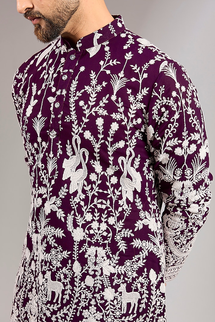 Purple Georgette Thread Embroidered Kurta Set by RNG Safawala Men at Pernia's Pop Up Shop