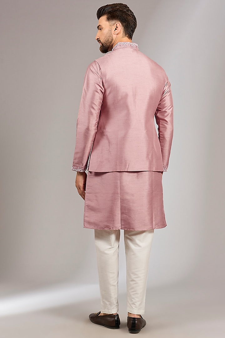 Mauve Pink Muslin Silk Cutdana Embroidered Bundi Set by RNG Safawala Men at Pernia's Pop Up Shop