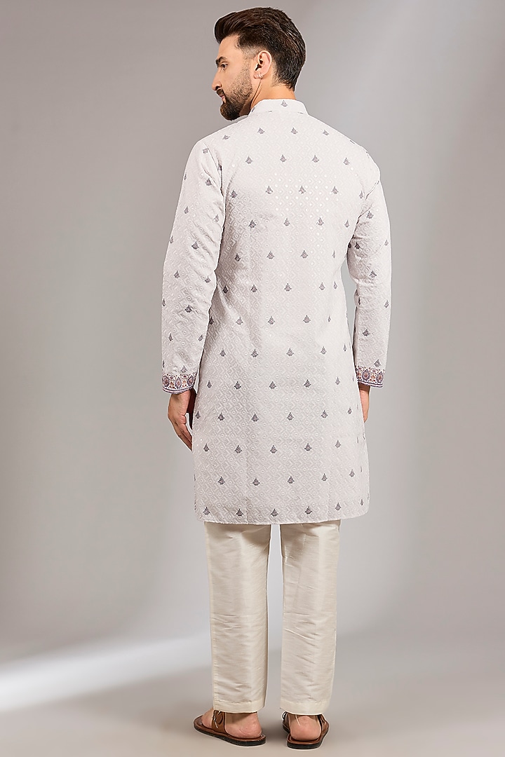 Off-White Crepe Silk Paisley Printed Chikankari Kurta Set by RNG Safawala Men at Pernia's Pop Up Shop
