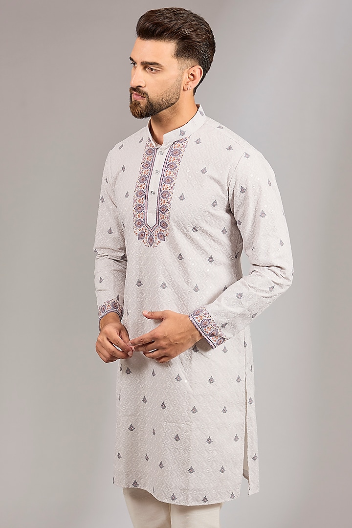 Off-White Crepe Silk Paisley Printed Chikankari Kurta Set by RNG Safawala Men at Pernia's Pop Up Shop