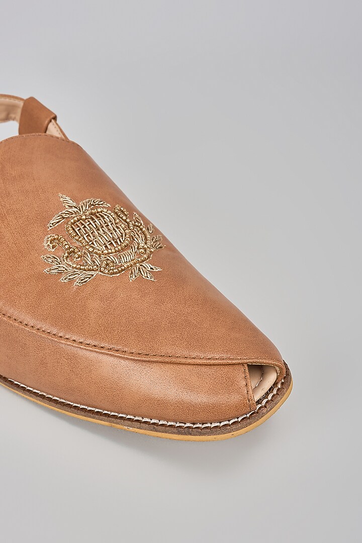 Brown Suede Hand Embroidered Slip-On Peshwari by RNG Safawala Men at Pernia's Pop Up Shop