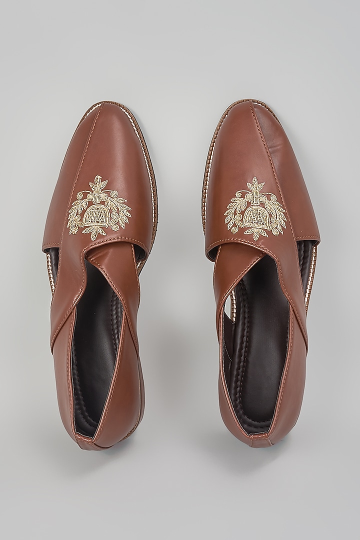 Brown Leather Hand Embroidered Slip-On Peshwari by RNG Safawala Men