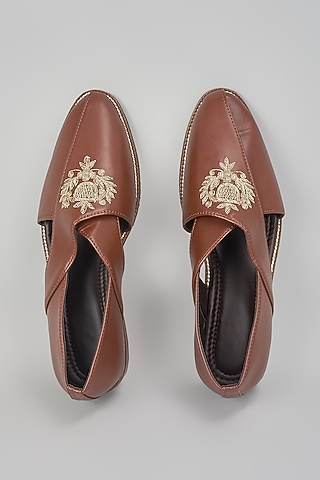 Brown Leather Hand Embroidered Slip-On Peshwari by RNG Safawala Men
