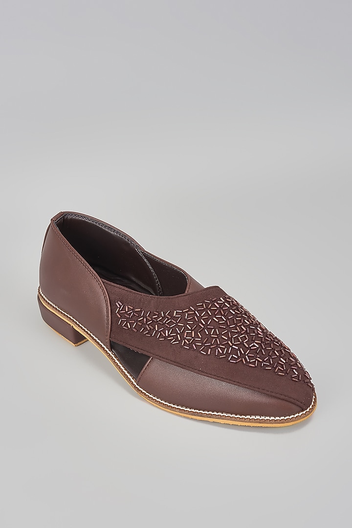 Brown Satin Cutbead Work Slip-On Peshwari by RNG Safawala Men at Pernia's Pop Up Shop