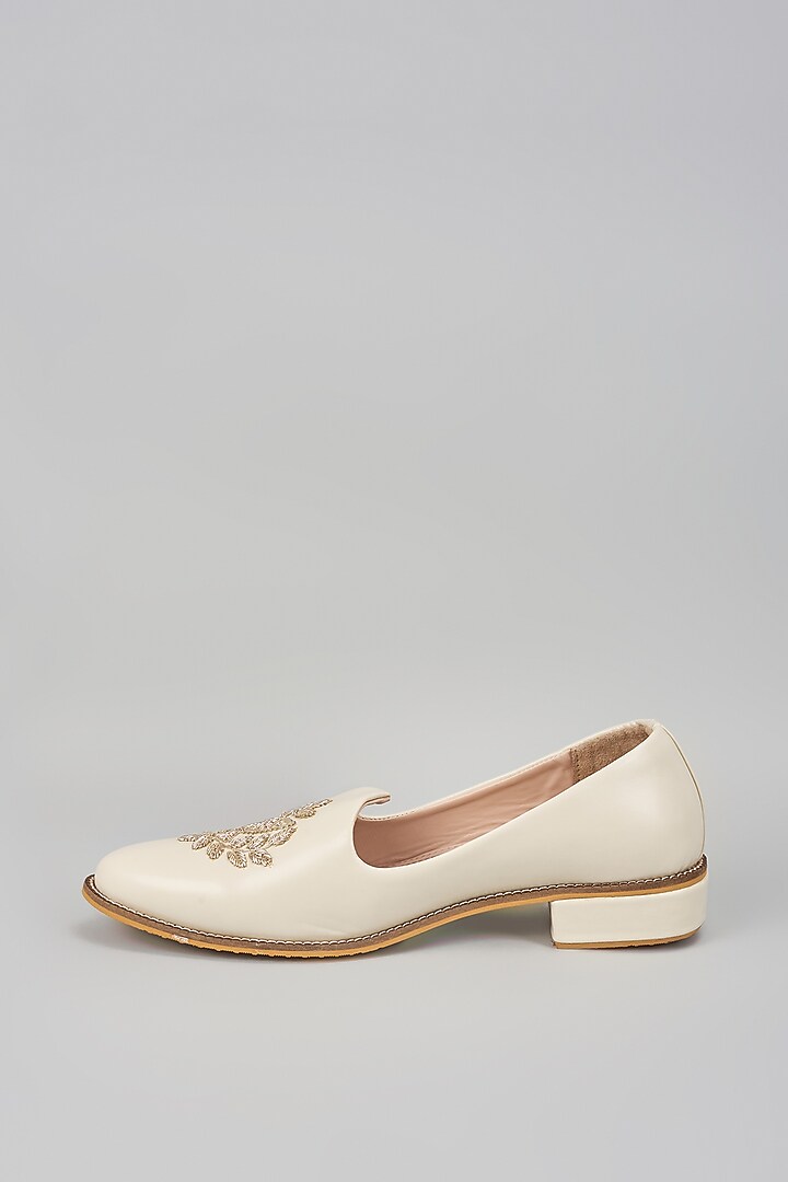 Off-White Suede Hand Embroidered Loafers by RNG Safawala Men at Pernia's Pop Up Shop