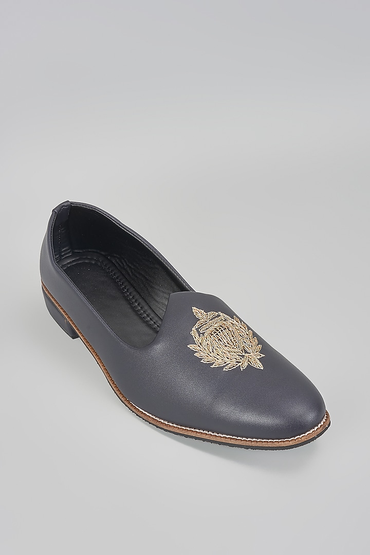 Black Leather Hand Embroidered Loafers by RNG Safawala Men at Pernia's Pop Up Shop