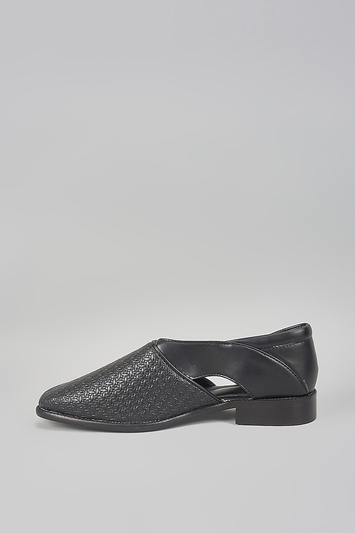 Black Grain Leather Slip-On Peshwari by RNG Safawala Men at Pernia's Pop Up Shop