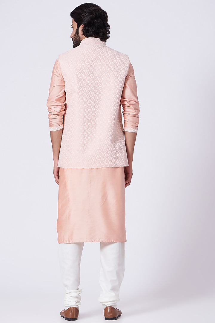 Light Pink Kurta Set With Crystal Pink Jacket by RNG Safawala Men at Pernia's Pop Up Shop