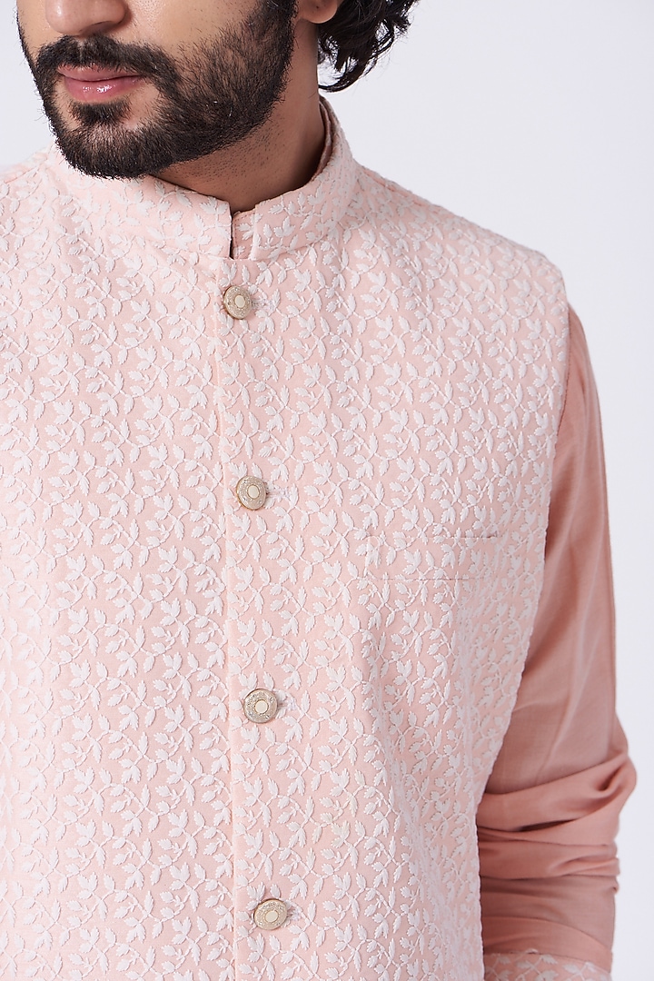 Light Pink Kurta Set With Crystal Pink Jacket by RNG Safawala Men at Pernia's Pop Up Shop