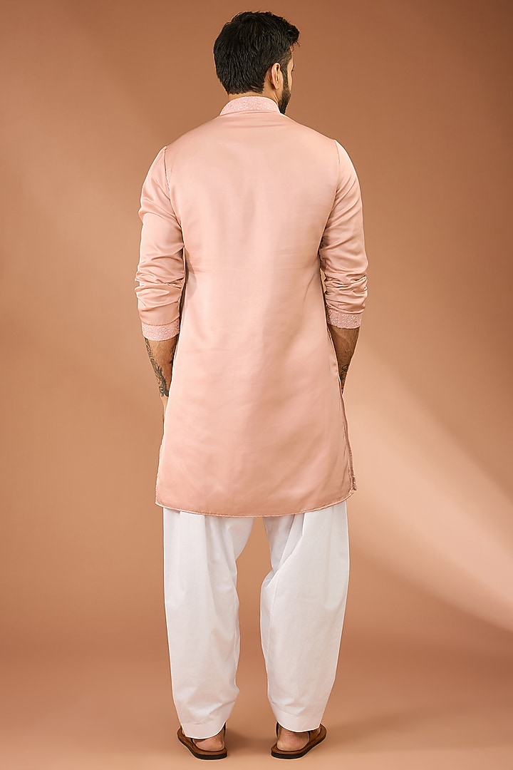 Dusty Rose Cotton Silk Thread & Sequins Hand Embroidered Kurta Set by RNG Safawala Men at Pernia's Pop Up Shop