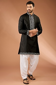 product-color-Black