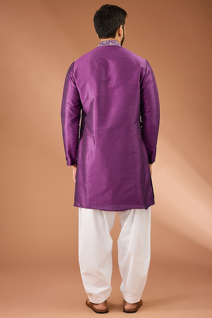 Violet Cotton Silk Thread & Sequins Hand Embroidered Kurta Set by RNG Safawala Men at Pernia's Pop Up Shop
