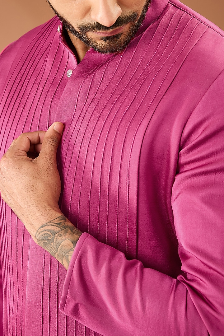 Fuchsia Pink Modal Silk Pintuck Kurta Set by RNG Safawala Men at Pernia's Pop Up Shop